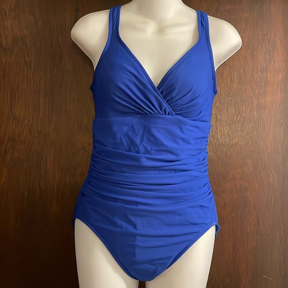 Trimshaper Brand Women's 10 Blue One Piece Swimsuit V Neck Slimming Swimwear